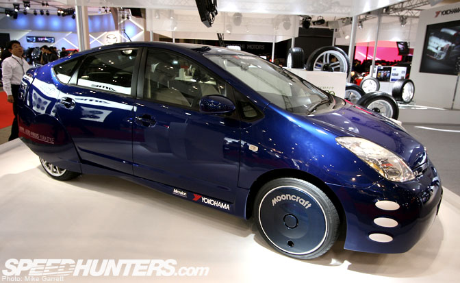 Archive>>eco Tuning: Mooncraft Prius
