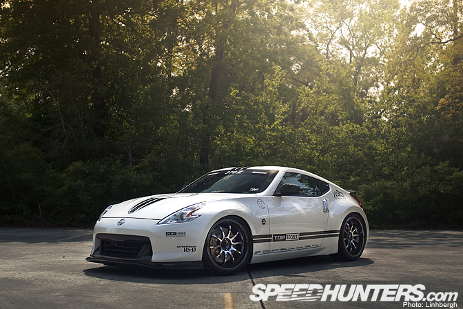 Car Feature>> The Twin Top Secret 370zs - Speedhunters