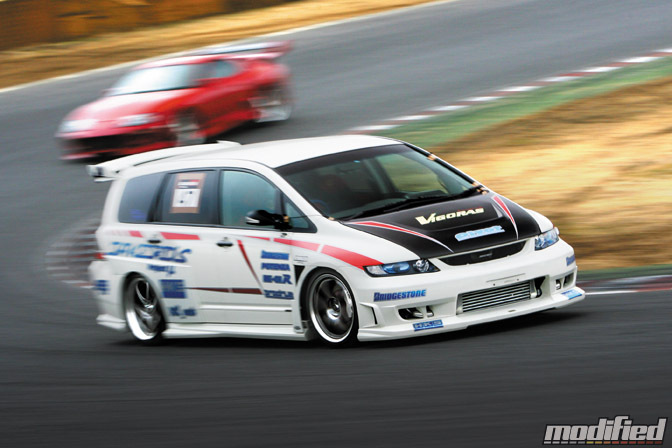 Magazine Blog: Modified>> Takero’s Honda Odyssey – Speedhunters” style=”width:100%”><figcaption style=