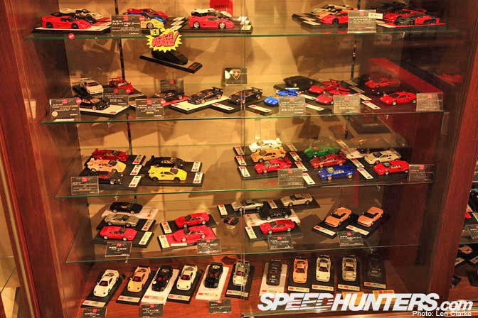 Collectables>> The Ultra Exclusive Make Up Co., Ltd - Speedhunters