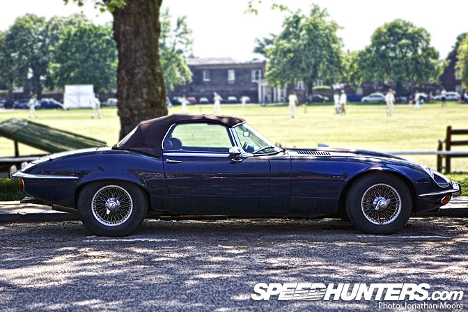 Random Snap>> Jaguar E-type At Kew