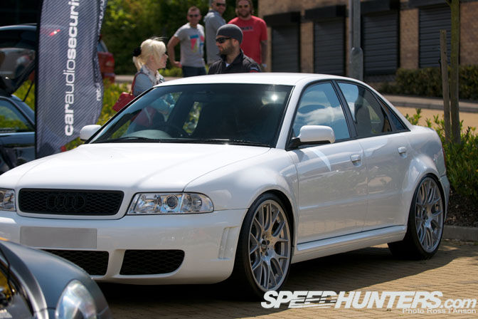 Audi A4 RS4 B5 Avant with RS6 headlight & Widebody