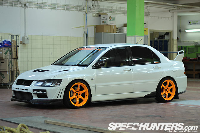 Mitsubishi Evolution VII GSR 