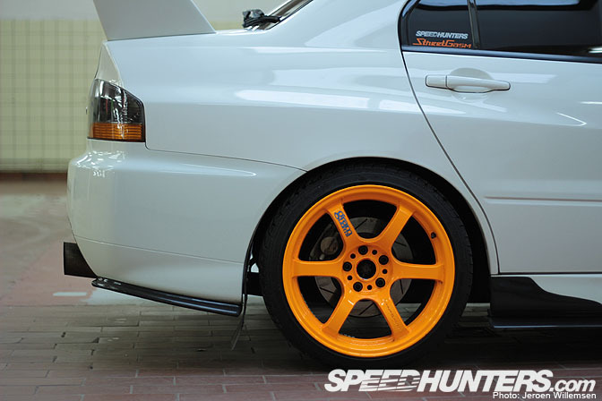 Mitsubishi Evolution VII GSR 