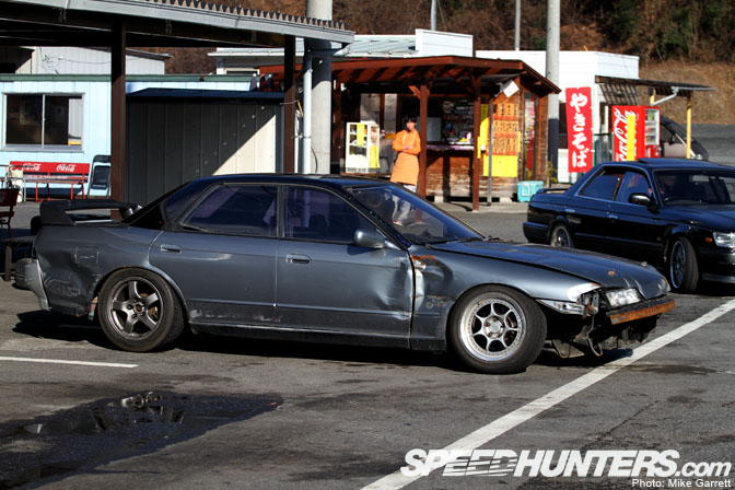 drift streets japan r33 skyline