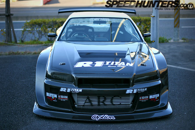 Nissan Skyline r34 Carbon