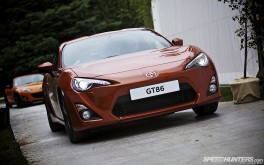 1920x1200 Toyota GT86Photo by Jonathan Moore