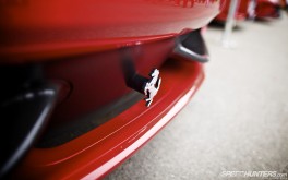 1920x1200 Ferrari badgePhoto by Jonathan Moore
