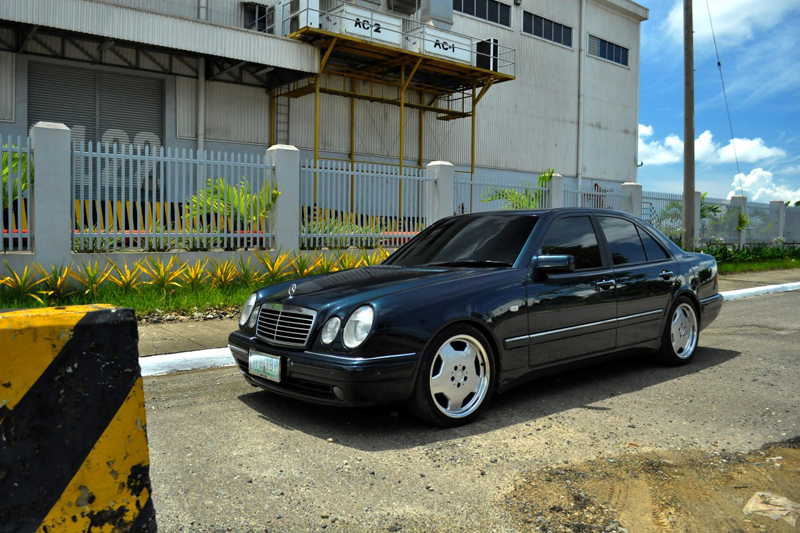 W210 Black Wheels