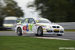BTCC_Brands_Hatch_2012-DT007