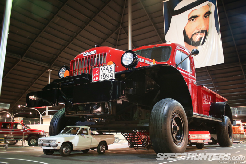 http://speedhunters-wp-production.s3.amazonaws.com/wp-content/uploads/2012/12/emirates_auto_museum-14.jpg