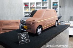 Tokyo-Auto-Salon-2013-Trends-10