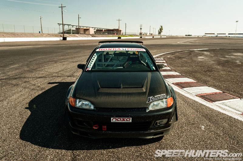The Caged Beast: Phil Robles’ Wide Civic