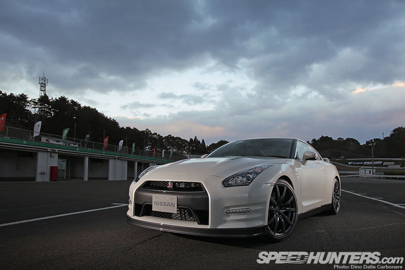 nissan gtr evolution specs