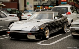 Daikoku Parking Area - Photo by Mike Garrett