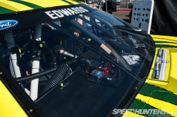 NASCAR-Fontana-25