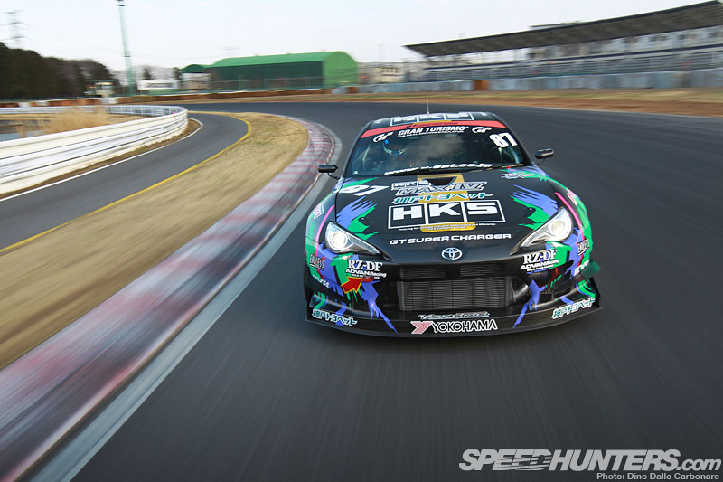 HKS-D1-86-16 - Speedhunters