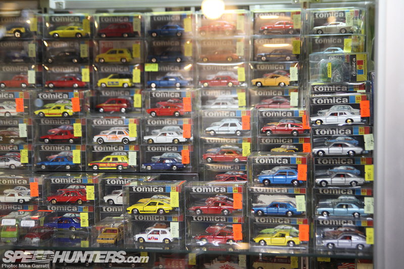 car figurines collectables