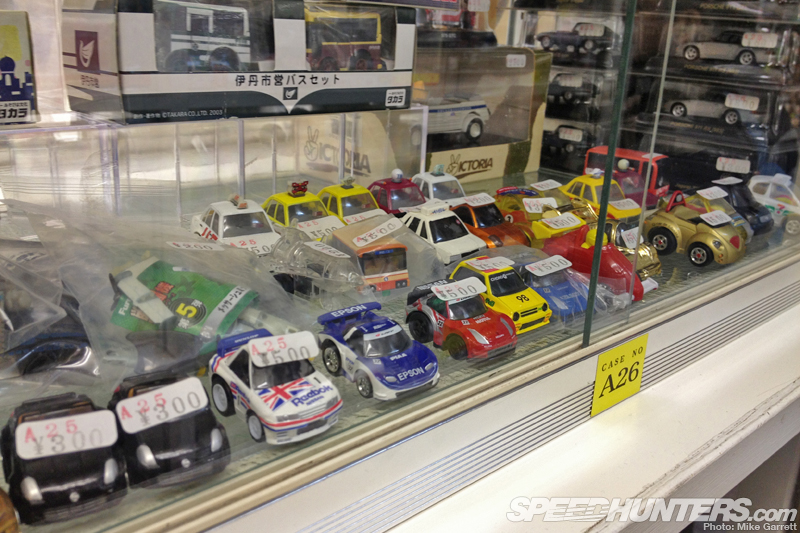 car figurines collectables