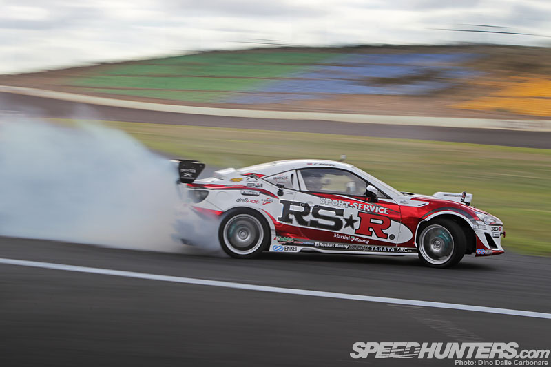 In The Thunderdome: The Rs-r 86 Debut