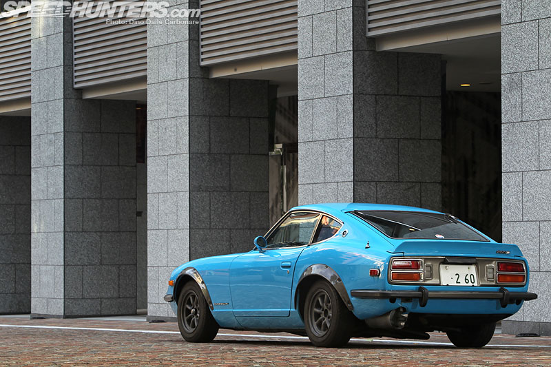 datsun 240z light blue