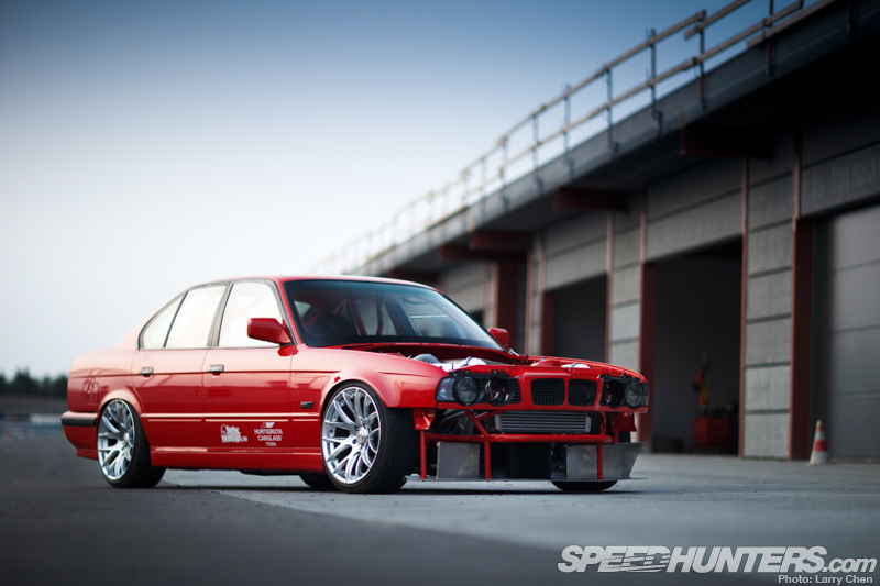 Attack Mode Enabled: The Mi Performance E34 - Speedhunters