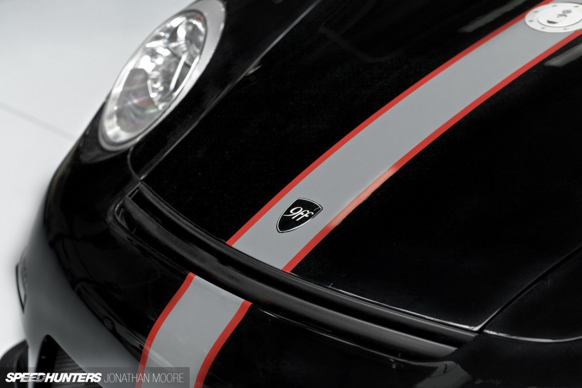 The workshop of specialist Porsche tuners 9FF