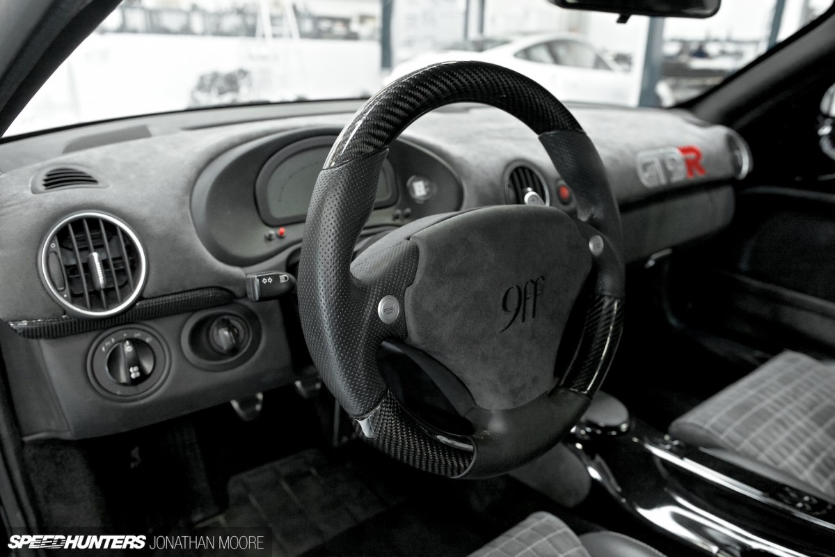 The workshop of specialist Porsche tuners 9FF