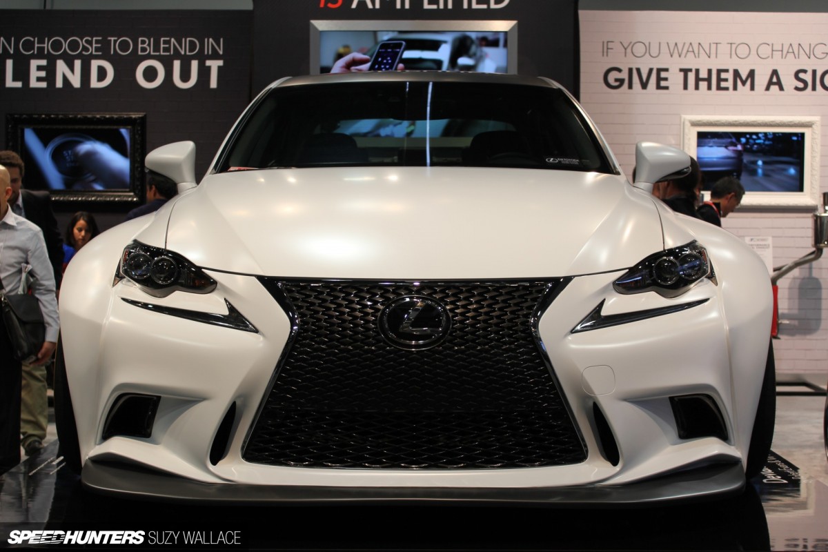 Lexus’ Deviant Behaviour