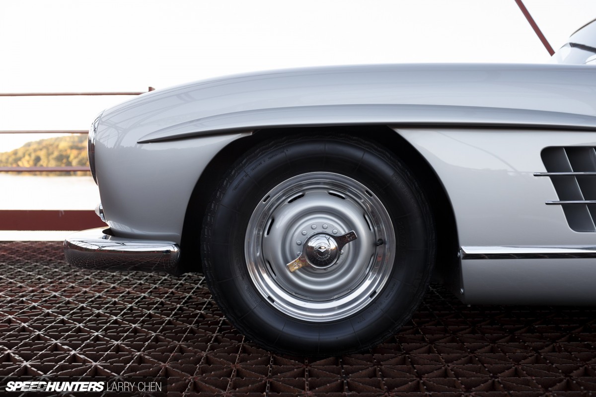 Larry_Chen_Speedhunters_SLS_AMG_BLACK_300SL-13