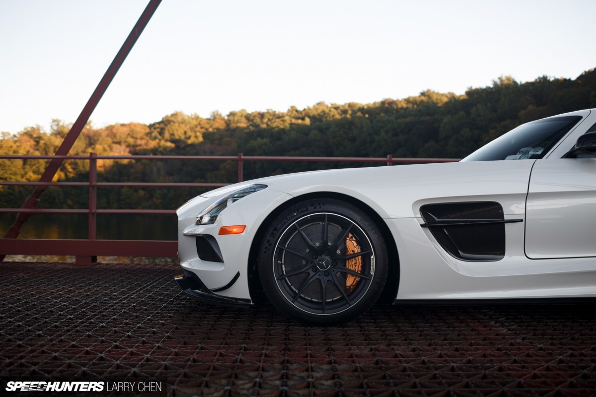 Larry_Chen_Speedhunters_SLS_AMG_BLACK_300SL-17
