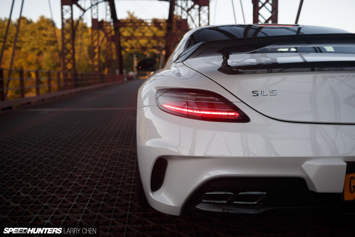 Larry_Chen_Speedhunters_SLS_AMG_BLACK_300SL-21
