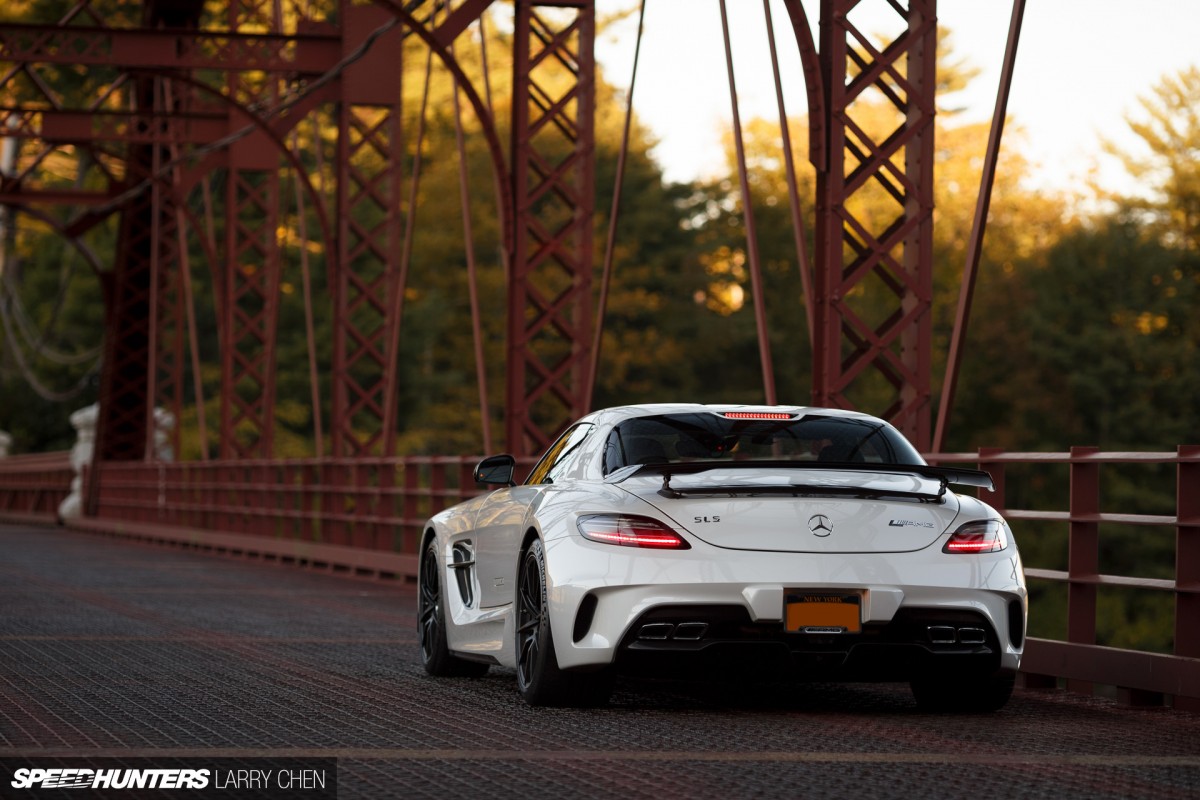 Larry_Chen_Speedhunters_SLS_AMG_BLACK_300SL-3