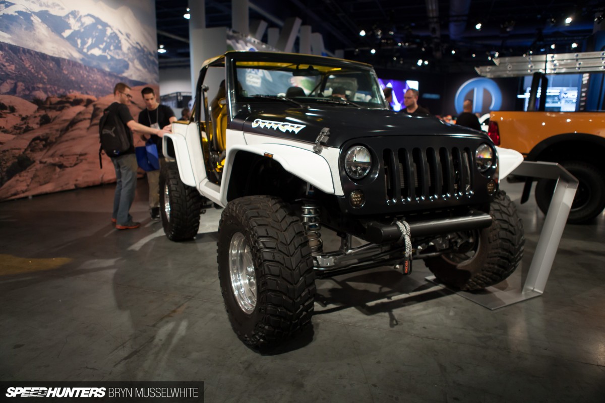 Off Road Trucks SEMA 2013-53