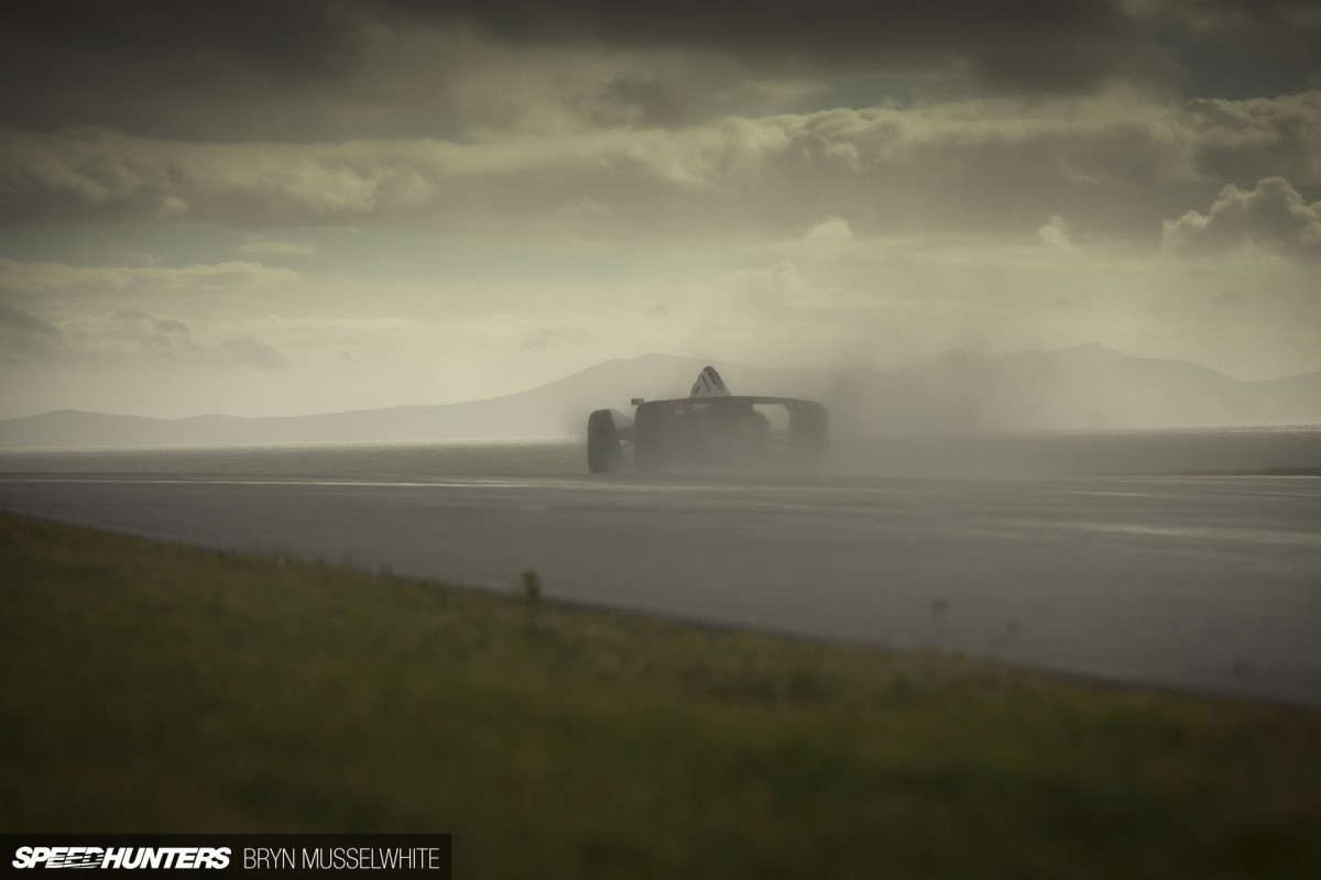 BM_0001_BAC MONO_1920A
