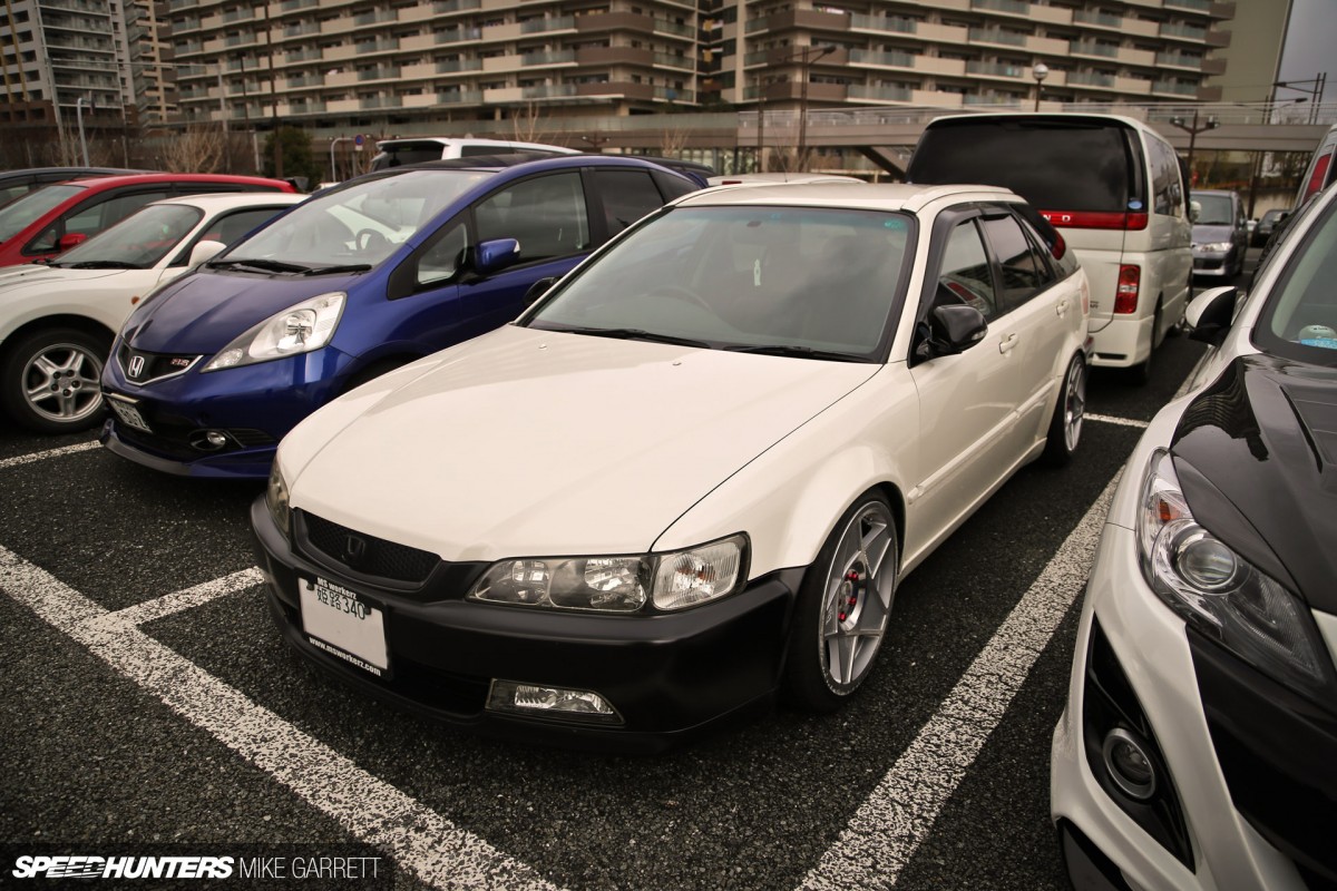 Osaka-Auto-Messe-10-2 copy