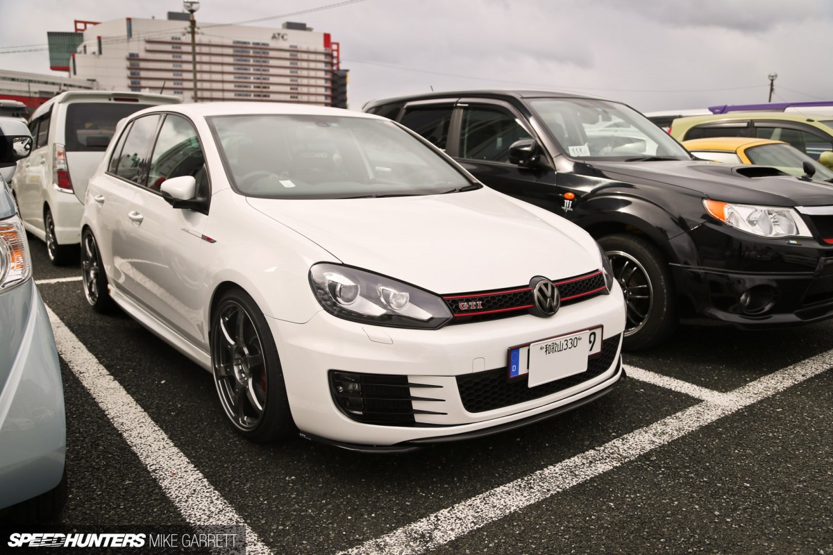 Osaka-Auto-Messe-4-2 copy