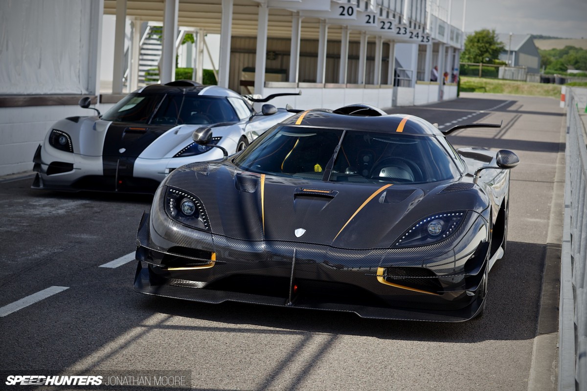 Two Hours To Get A Koenigsegg<br/> Twenty Feet Off The Ground