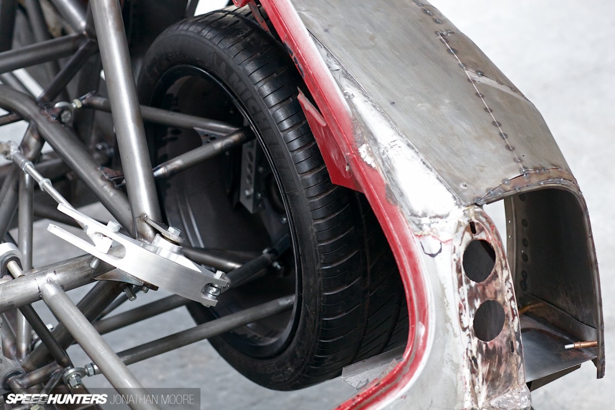Jason_Shalders_MGB_GT3-022