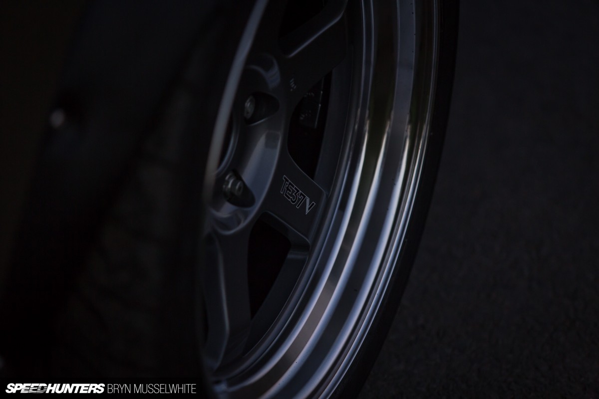 Volvo Rays Wheels TE37-1