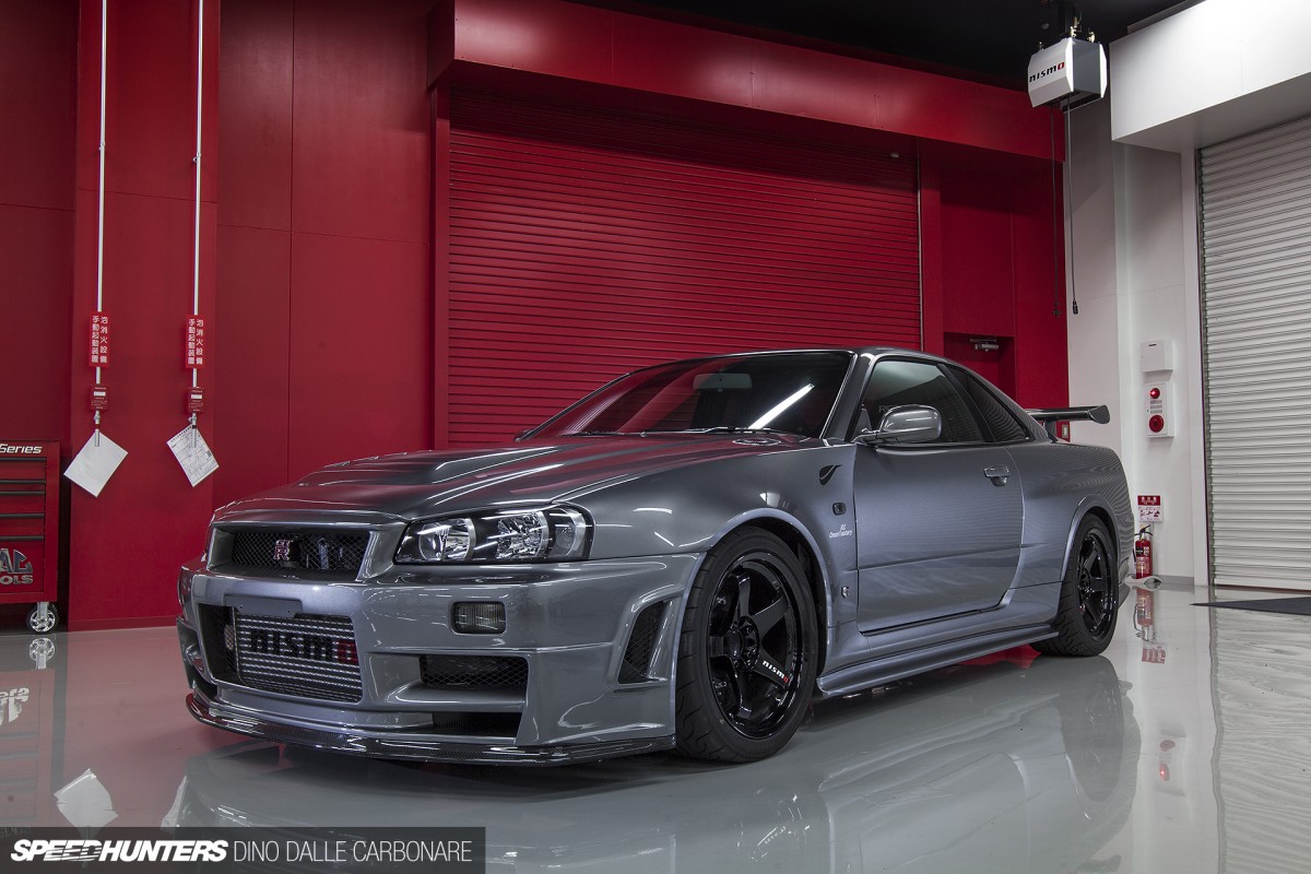 Next-gen Nissan GT-R imagined as a modernized R34 Nismo