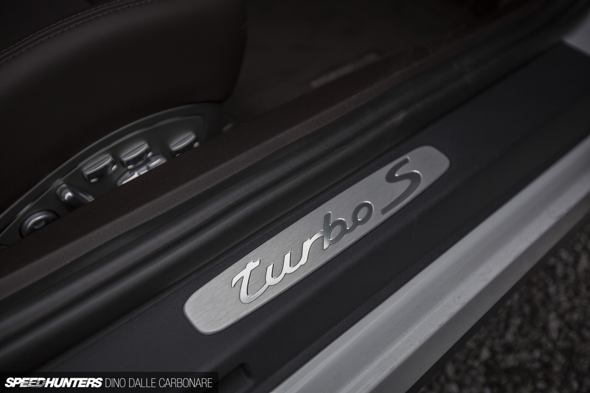 991-Turbo-S-24