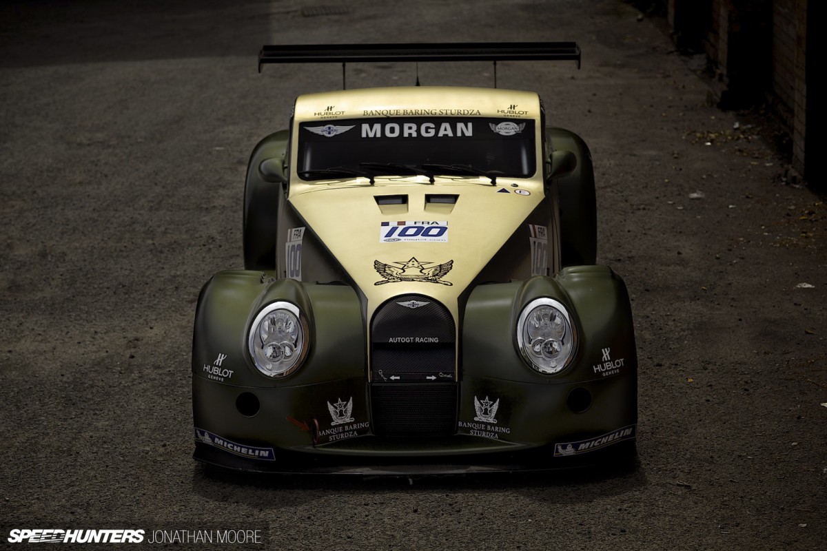 Photo shoot of the 2009 Morgan Aero 8 GT3 racecar which ran in that year's FIA GT3 Championship