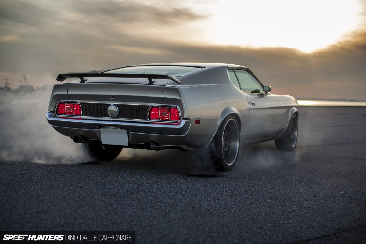 custom mustang mach 1