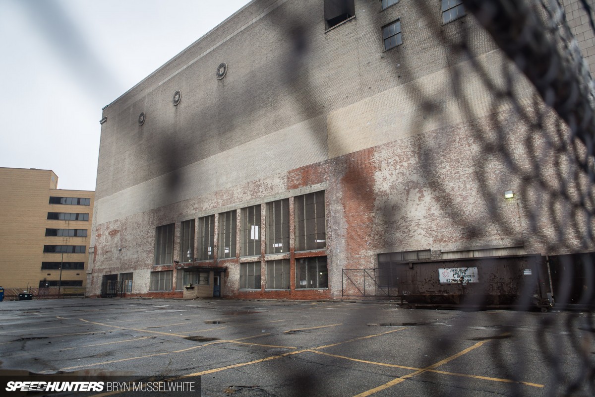 Michigan Building Theatre Car Park Garage-30