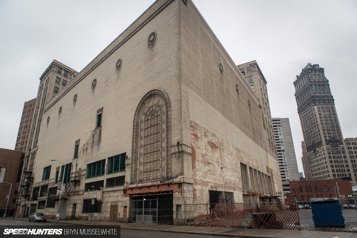 Michigan Building Theatre Car Park Garage-31