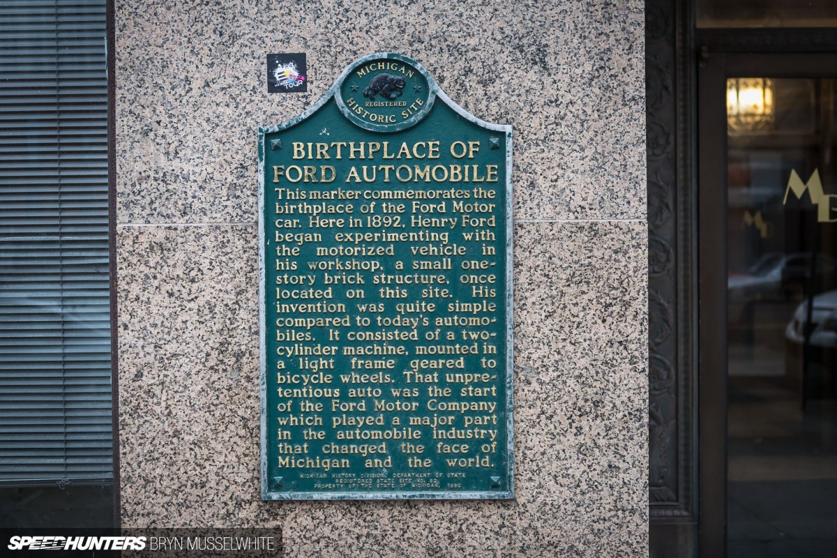 Michigan Building Theatre Car Park Garage-32