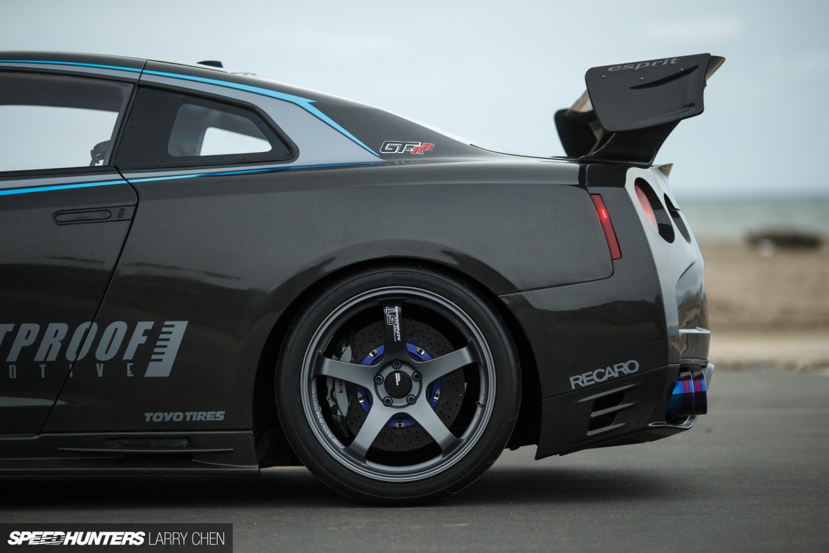 Larry_Chen_Bulletproof_Carbon_GTR-21