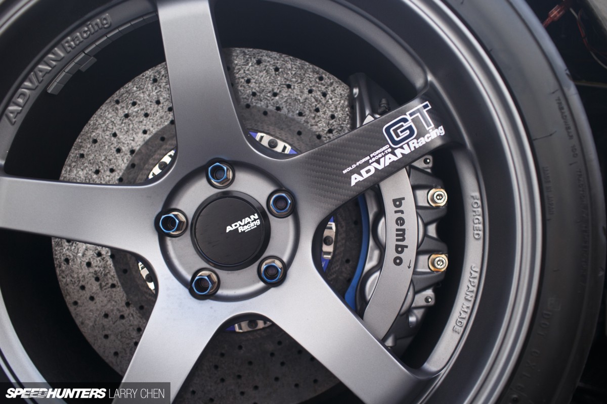 Larry_Chen_Bulletproof_Carbon_GTR-22