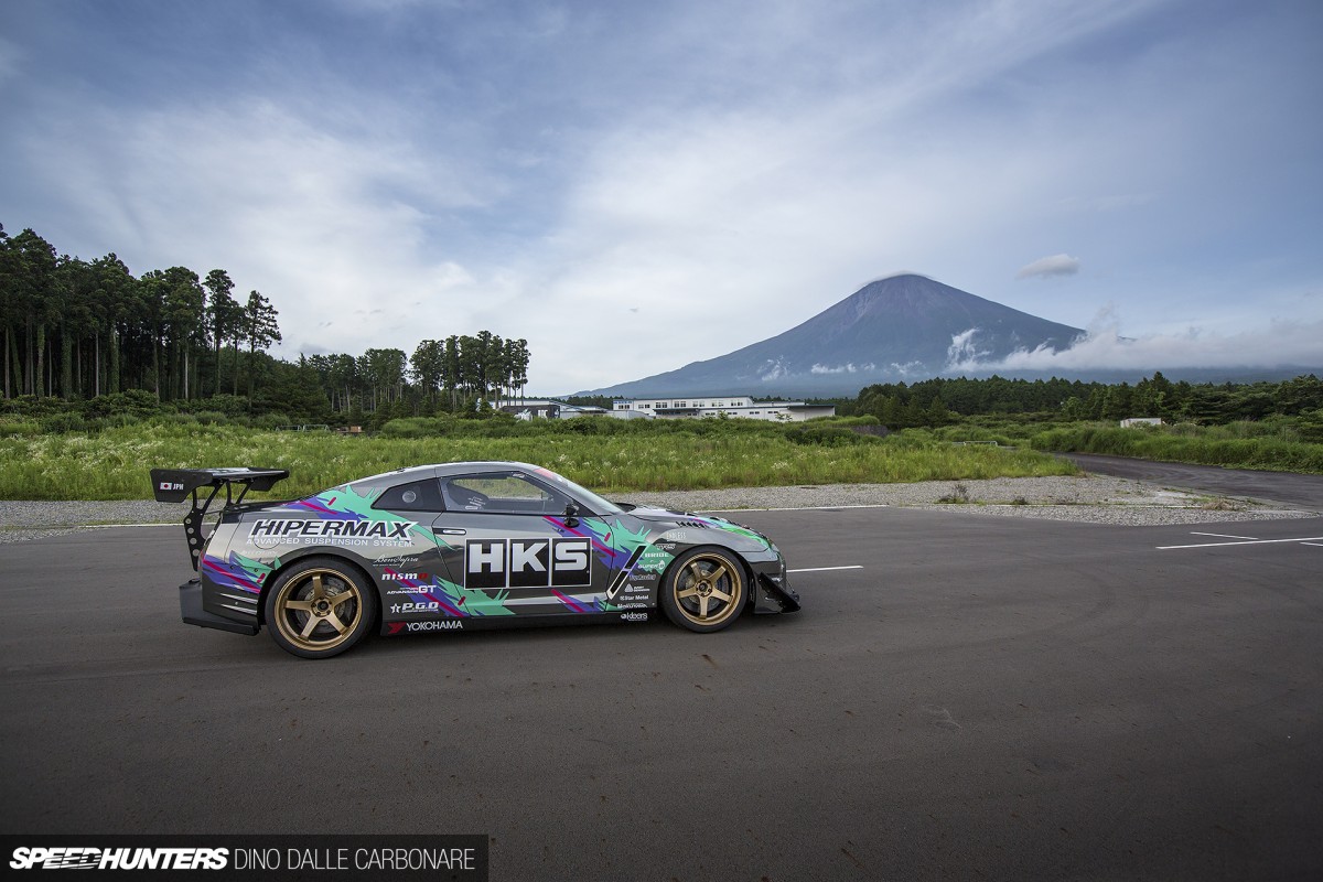 HKS-GTR-1000-22